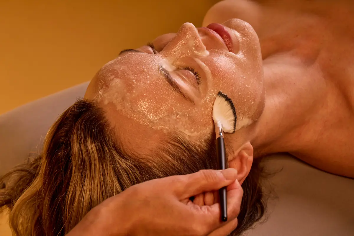 <strong>Spa</strong> Your Way Into <strong>Summer</strong>
<strong></strong>